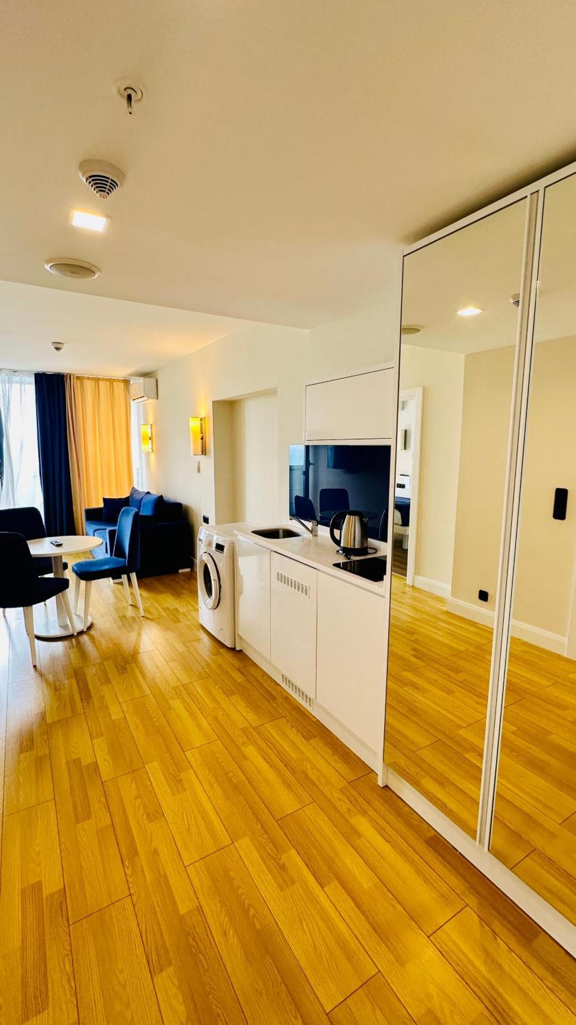 New Orbi Batumi Hotel Bagian luar foto