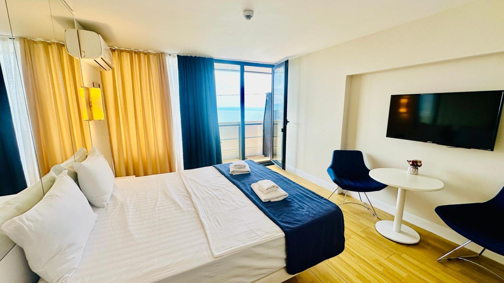 New Orbi Batumi Hotel Bagian luar foto