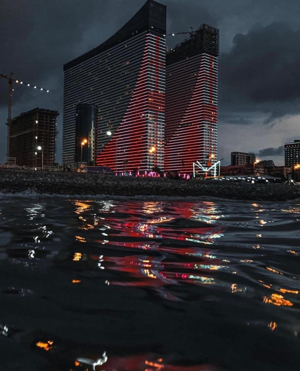 New Orbi Batumi Hotel Bagian luar foto
