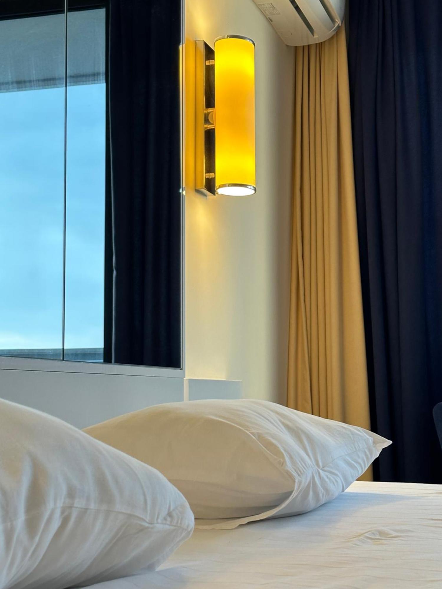New Orbi Batumi Hotel Bagian luar foto